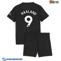 Fotballdrakt Barn Manchester City Erling Haaland #9 Bortedraktsett 2025-26 Kortermet (+ Korte bukser)